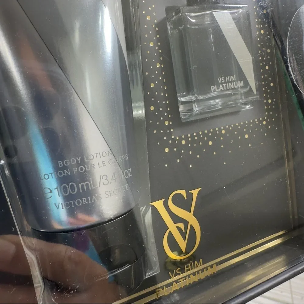 NWT 2 PIECE VICTORIA’S SECRET VS HIM PLATINUM GIFT SET